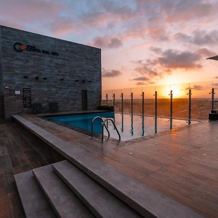 Отель Wyndham Costa Del Sol Тумбес Экстерьер фото